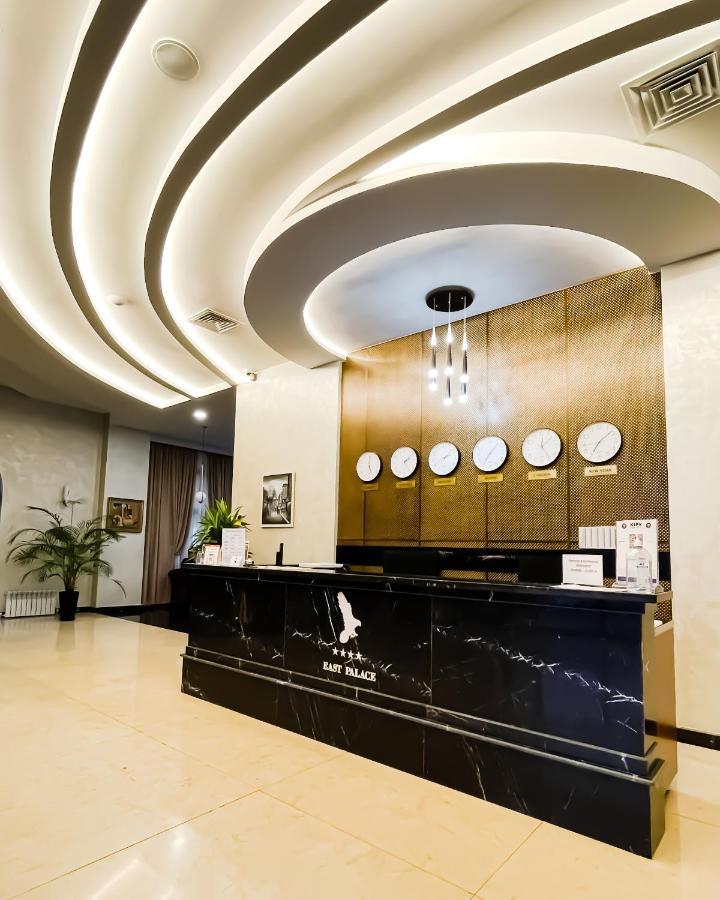 East Palace Hotel Almaty Esterno foto